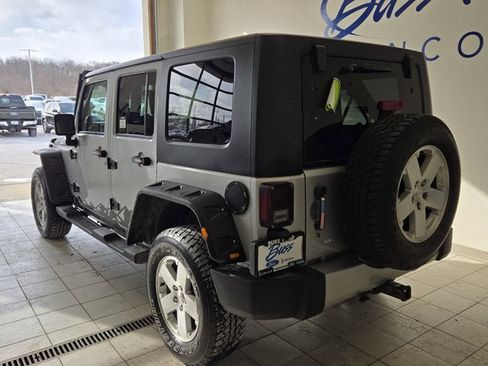 Used 2008 Jeep Wrangler Unlimited Sahara w/ Dual Top Group image 14