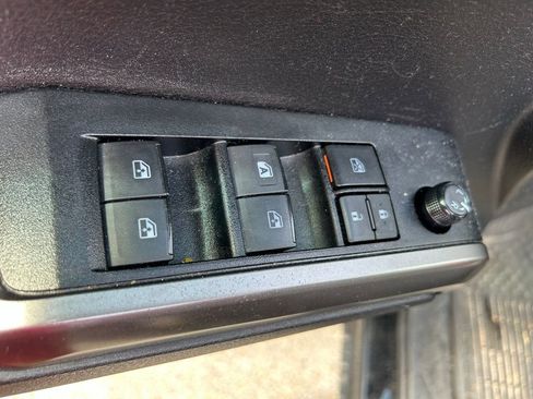 Used 2023 Toyota Tacoma SR5 RWD image 16