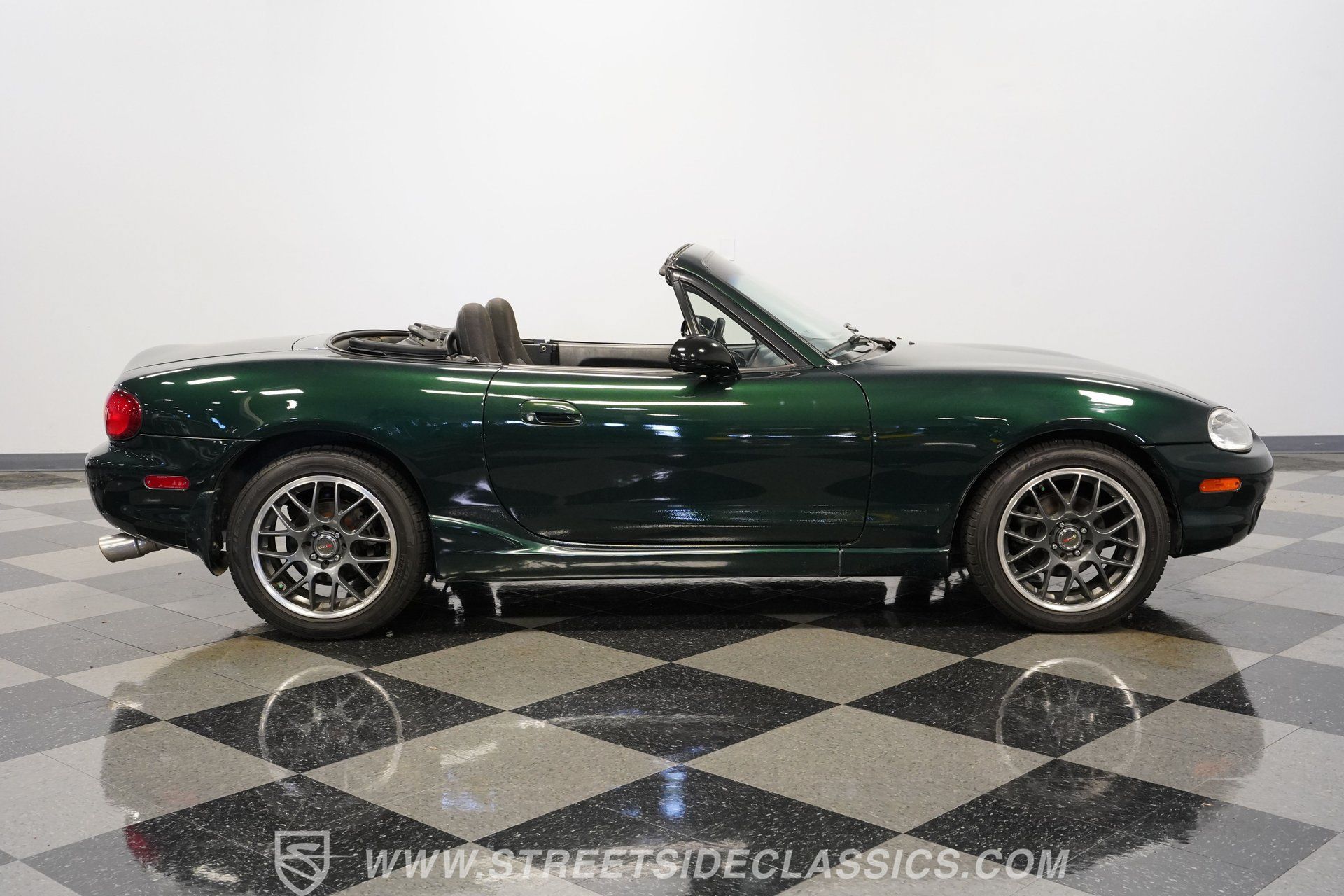Used 1999 MAZDA MX-5 Miata RWD image 15