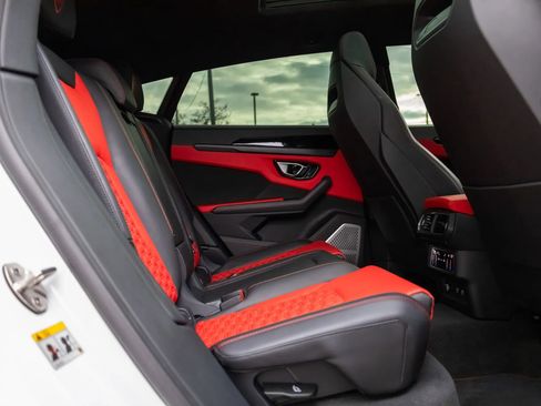 Used 2022 Lamborghini Urus image 57