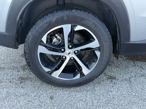 Used 2025 Chevrolet Trax RS w/ Driver Confidence Package FWD image 9