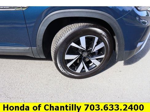 Used 2021 Volkswagen Atlas Cross Sport SE image 35