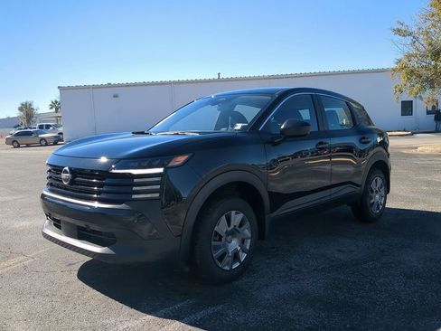 New 2026 Nissan Kicks S image 8