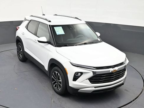 Used 2025 Chevrolet TrailBlazer LT FWD image 18