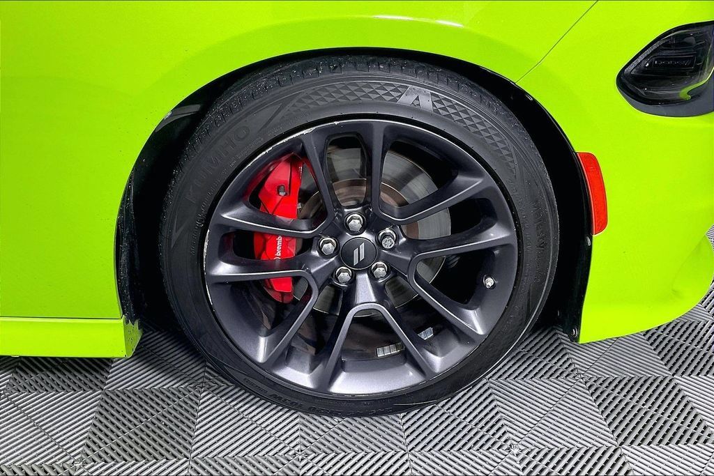 Used 2023 Dodge Charger R/T w/ Plus Group RWD image 10