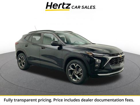 Used 2025 Chevrolet Trax LT FWD image 1