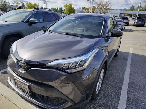 Used 2021 Toyota C-HR LE FWD image 1
