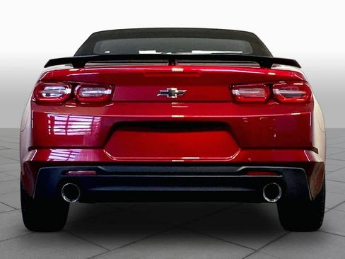 Used 2024 Chevrolet Camaro LT w/ Technology Package RWD image 5