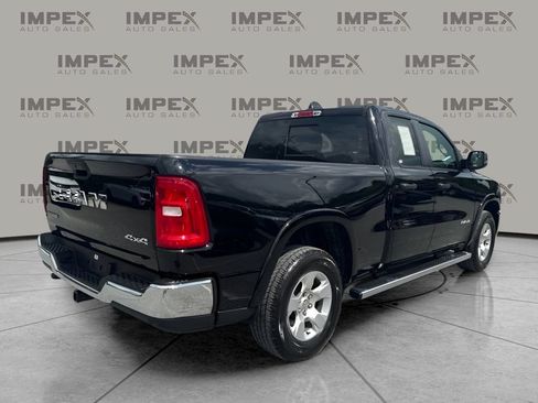Used 2025 RAM 1500 Big Horn AWD/4WD image 3