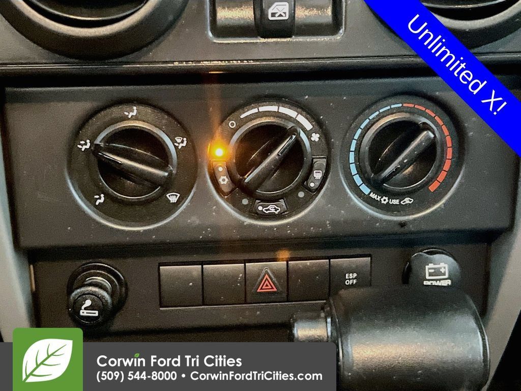 Used 2008 Jeep Wrangler Unlimited X AWD/4WD image 9