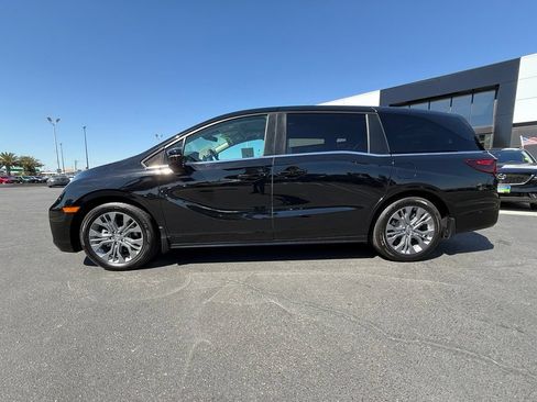 Used 2025 Honda Odyssey Touring image 6