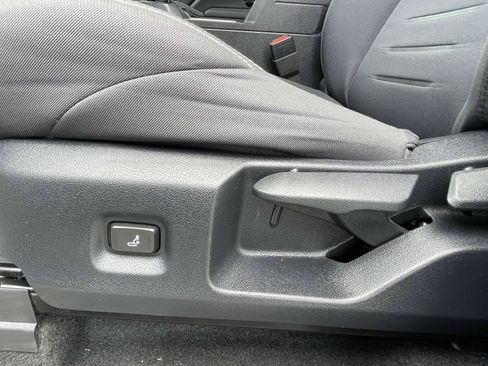Used 2024 Toyota Tacoma TRD Sport RWD image 16