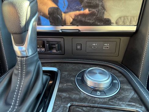 Used 2024 Nissan Armada Platinum w/ Captain's Chairs Package image 33