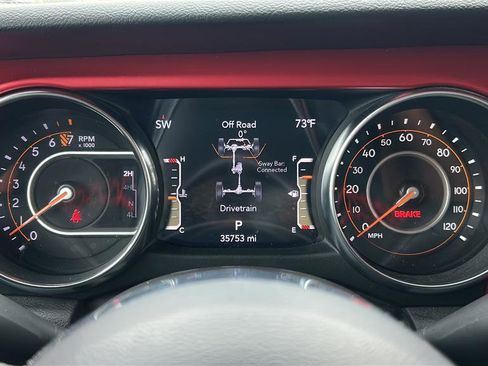 Used 2023 Jeep Gladiator Rubicon AWD/4WD image 25
