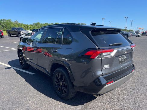 Used 2025 Toyota RAV4 XSE AWD/4WD image 14