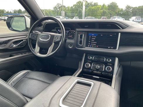 Used 2021 GMC Yukon Denali w/ Denali Ultimate Package RWD image 29