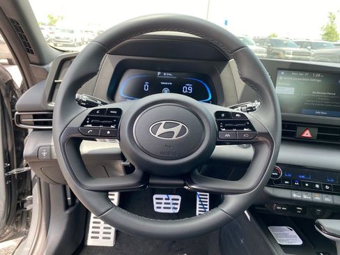 New 2026 Hyundai Elantra Sport FWD image 11