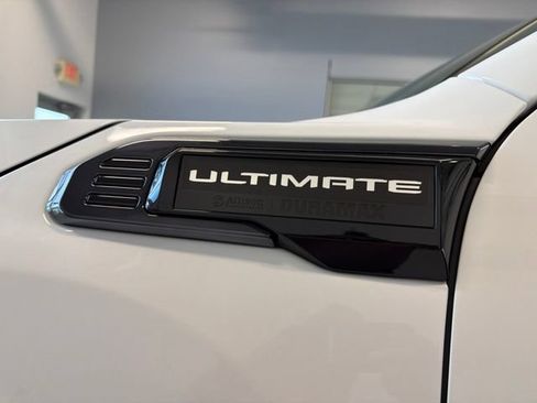 Used 2024 GMC Sierra 2500 Denali Ultimate AWD/4WD image 14