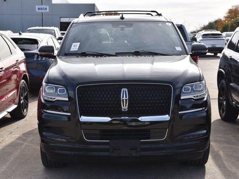 Certified 2024 Lincoln Navigator Reserve image 3