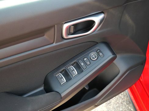 Used 2023 Honda Civic Sport image 22