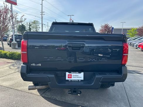 Certified 2025 Toyota Tacoma SR w/ SR Upgrade Package AWD/4WD image 4
