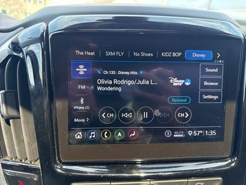 Used 2020 Chevrolet Traverse RS image 26