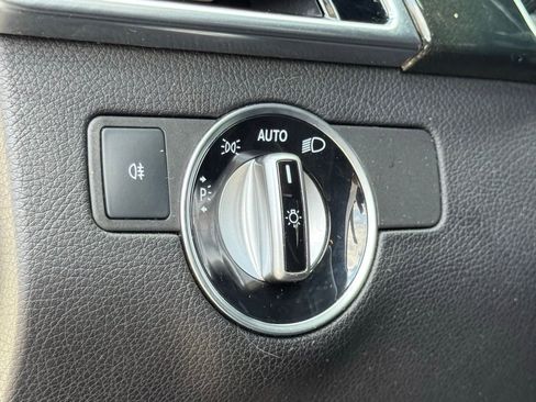 Used 2019 Mercedes-Benz GLE 400 4MATIC image 24