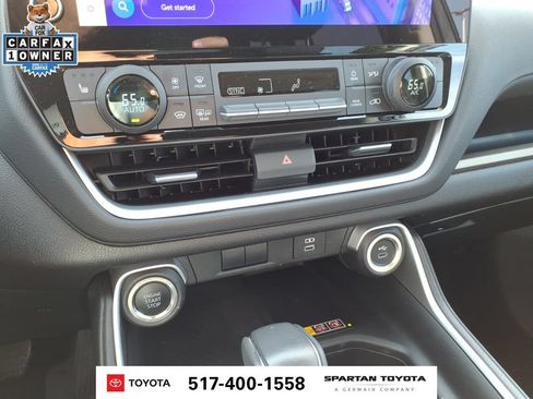 Used 2025 Toyota Grand Highlander AWD image 21