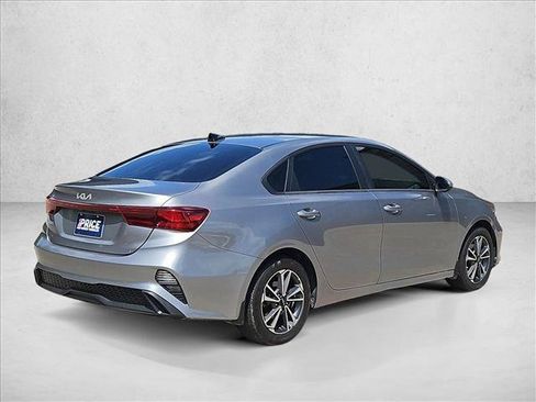 Used 2024 Kia Forte LXS FWD image 5