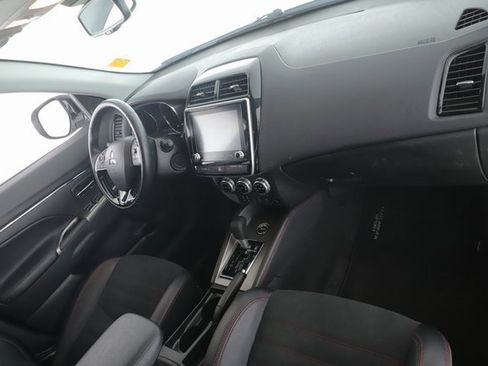 Used 2024 Mitsubishi Outlander Sport ES image 28