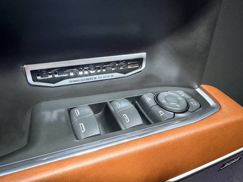 Used 2023 GMC Sierra 1500 Denali Ultimate image 14