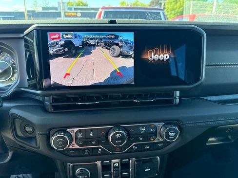 New 2027 Jeep Wrangler Unlimited Sahara AWD/4WD image 13