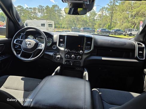 Used 2022 RAM 1500 Big Horn AWD/4WD image 19