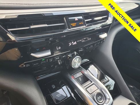 Certified 2024 Acura MDX FWD image 32