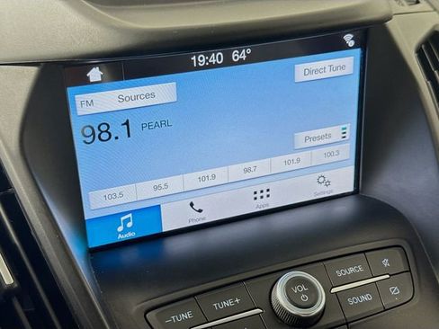 Used 2019 Ford Escape SE image 16