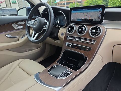 Certified 2022 Mercedes-Benz GLC 300 4MATIC image 18