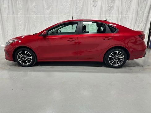 Used 2024 Kia Forte LXS image 4