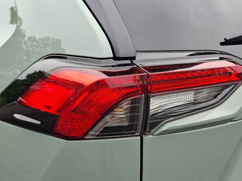 Certified 2023 Toyota RAV4 XLE Premium AWD/4WD image 11