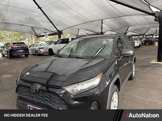 Used 2019 Toyota RAV4 LE AWD/4WD video 1