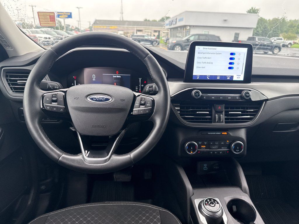 Used 2023 Ford Escape Active AWD/4WD image 9