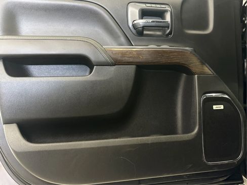 Used 2019 GMC Sierra 2500 Denali w/ Duramax Plus Package AWD/4WD image 25