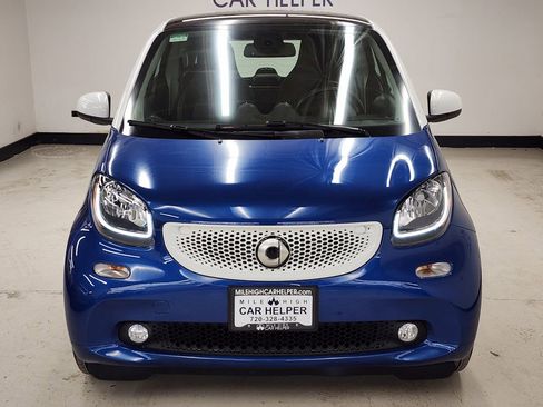 Used 2018 smart fortwo electric drive image 2