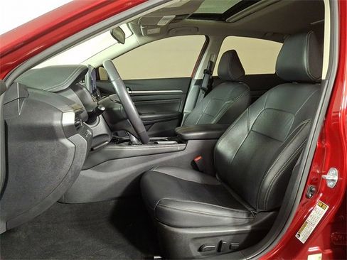 Used 2023 Nissan Altima 2.5 SL image 14
