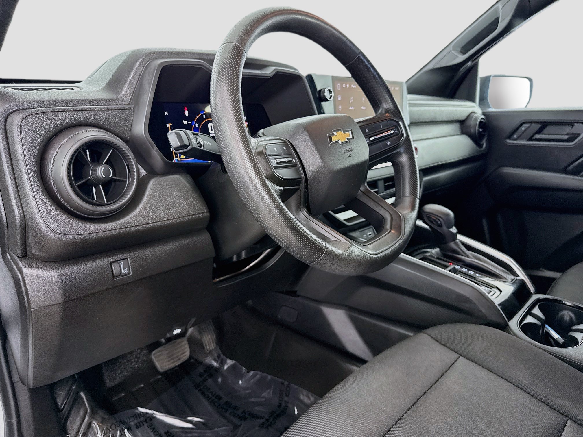 Used 2023 Chevrolet Colorado W/T w/ WT Convenience Package RWD image 11