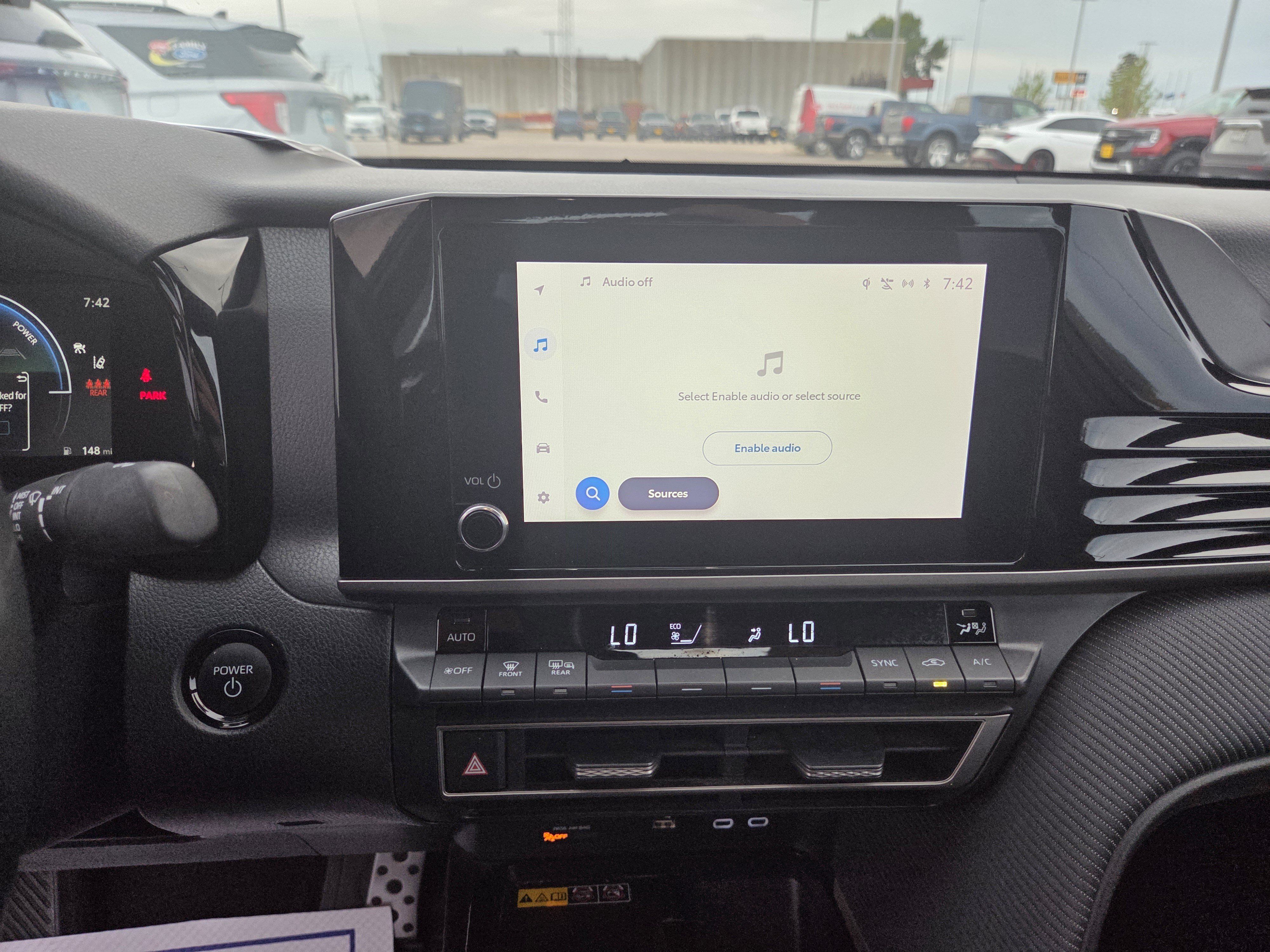 Used 2025 Toyota Camry SE FWD image 15