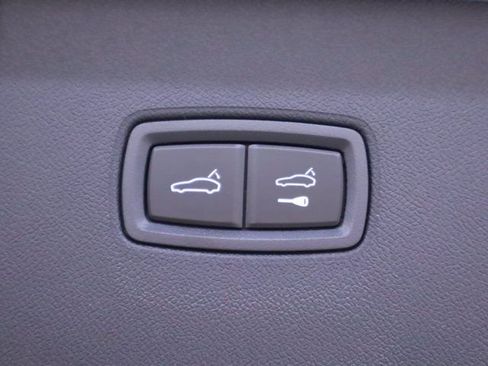 New 2024 Porsche Cayenne S image 44