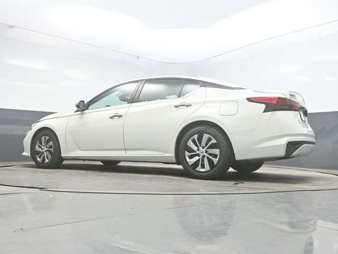 Used 2021 Nissan Altima 2.5 S FWD image 32