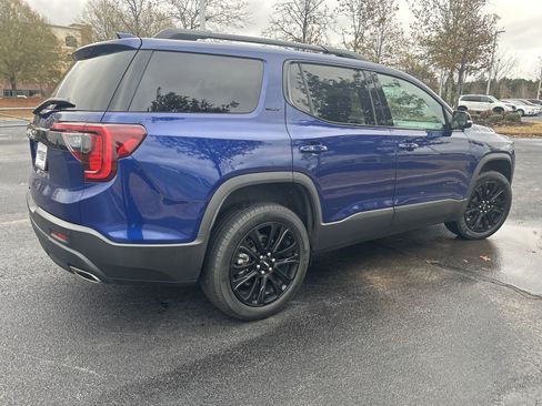 Used 2023 GMC Acadia SLT w/ Elevation Edition image 29