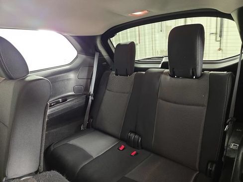 Used 2019 Nissan Pathfinder SV AWD/4WD image 16