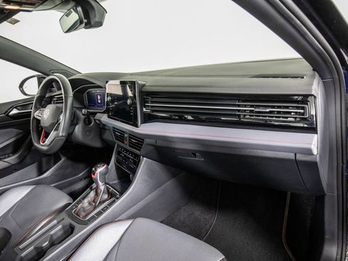 Used 2025 Volkswagen Jetta GLI Autobahn FWD image 19